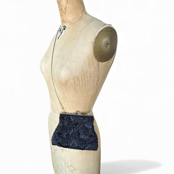 Vintage Walborg Black Beaded Evening Purse Silver Clasp 5.5"x7" 19" Drop - Picture 3 of 6